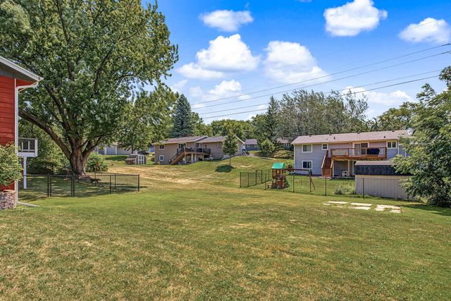 11180 Lower 167th Street W, Lakeville, MN 55044