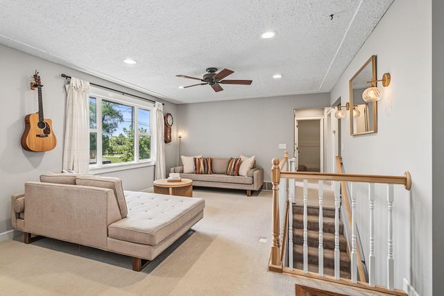 11180 Lower 167th Street W, Lakeville, MN 55044