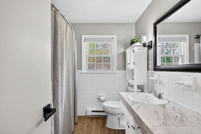 10 Meadowbrook Rd, Auburn, MA 01501