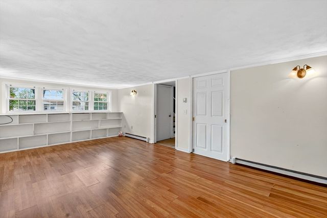 10 Meadowbrook Rd, Auburn, MA 01501