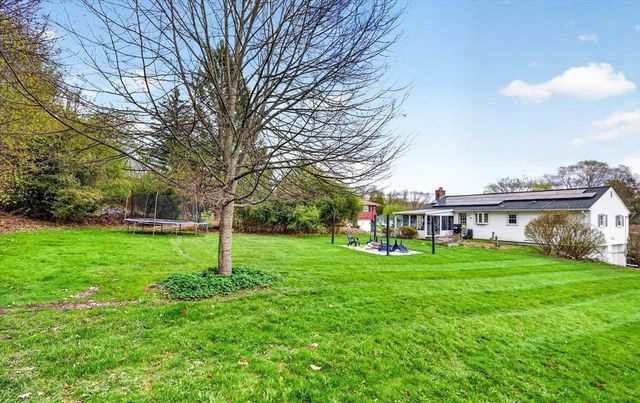 10 Meadowbrook Rd, Auburn, MA 01501