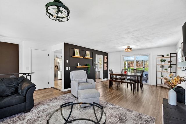 10 Meadowbrook Rd, Auburn, MA 01501