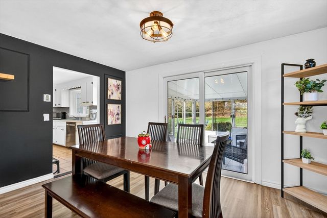 10 Meadowbrook Rd, Auburn, MA 01501