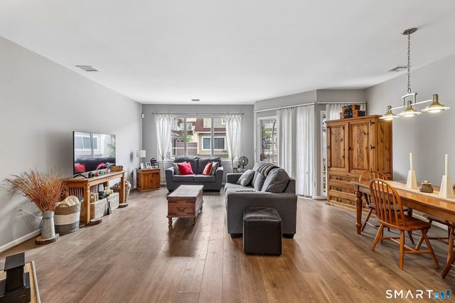 1900 Summer Street 19, Stamford, CT 06905