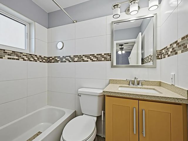 451 SE 1st Avenue A-B, Pompano Beach, FL 33060