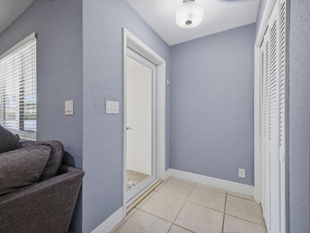 451 SE 1st Avenue A-B, Pompano Beach, FL 33060