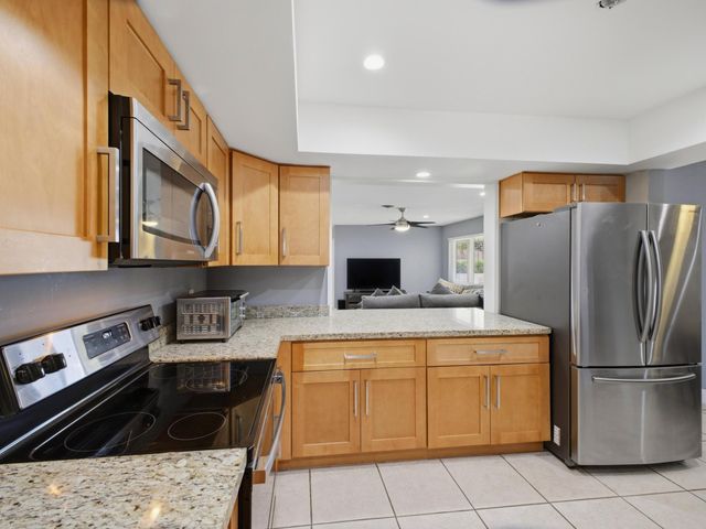 451 SE 1st Avenue A-B, Pompano Beach, FL 33060