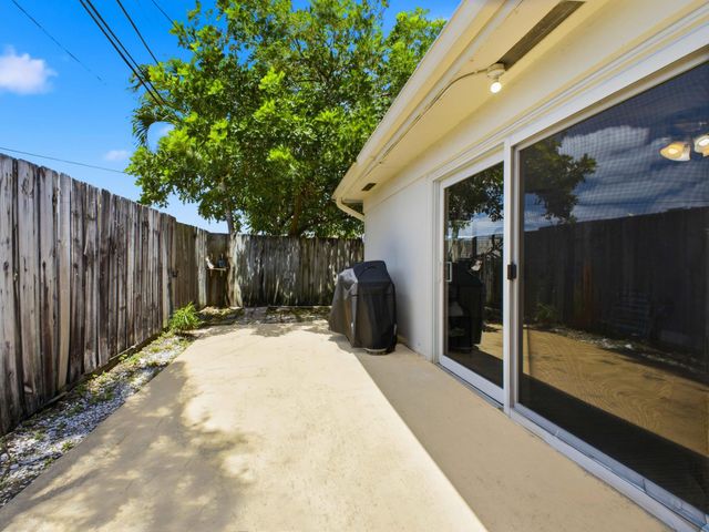 451 SE 1st Avenue A-B, Pompano Beach, FL 33060