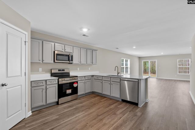 37 Harmon Road, Hopkins, SC 29061