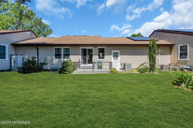 22B Alpine Road 63, Whiting, NJ 08759