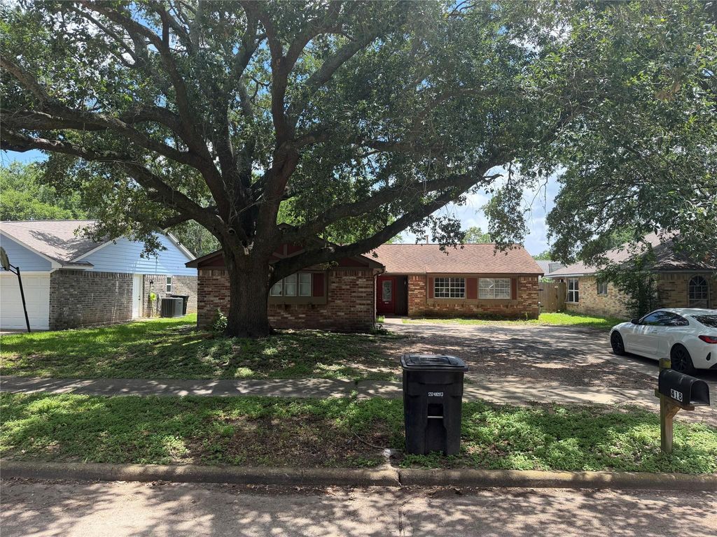 418 Merriweather Street, Houston, TX 77598