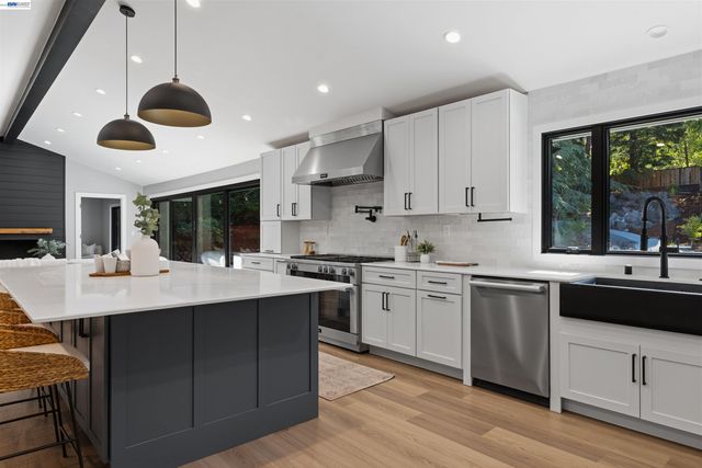 2170 Deer Oak Way, Danville, CA 94506