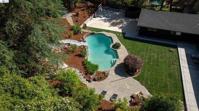 2170 Deer Oak Way, Danville, CA 94506