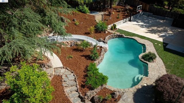 2170 Deer Oak Way, Danville, CA 94506