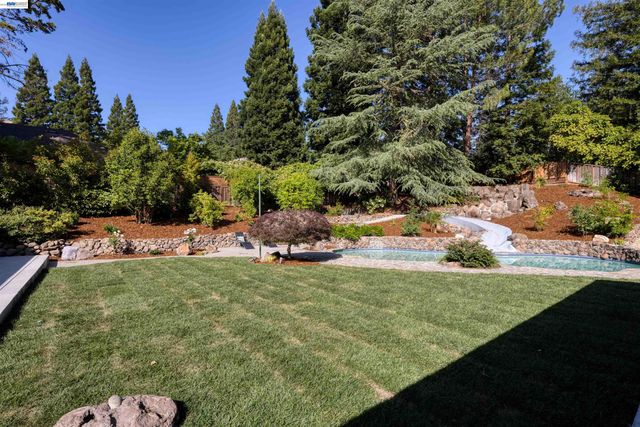 2170 Deer Oak Way, Danville, CA 94506