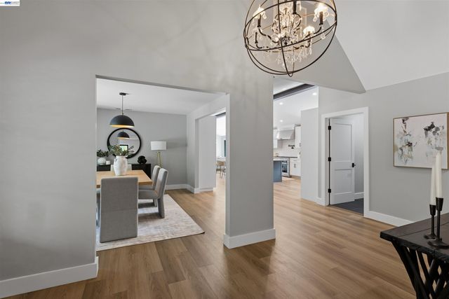 2170 Deer Oak Way, Danville, CA 94506