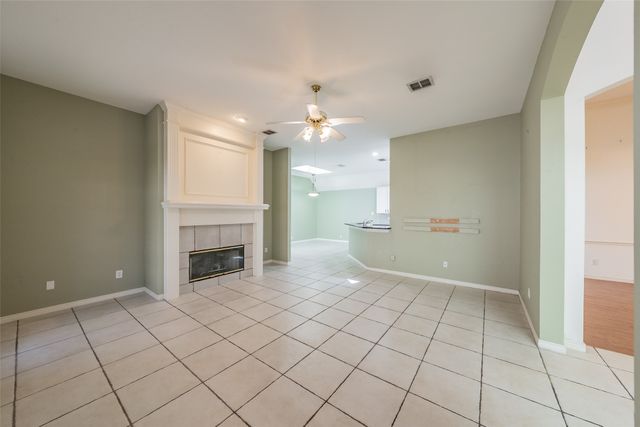 203 Arbor Park Drive, Euless, TX 76039