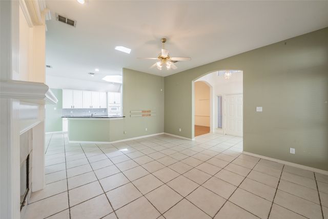 203 Arbor Park Drive, Euless, TX 76039