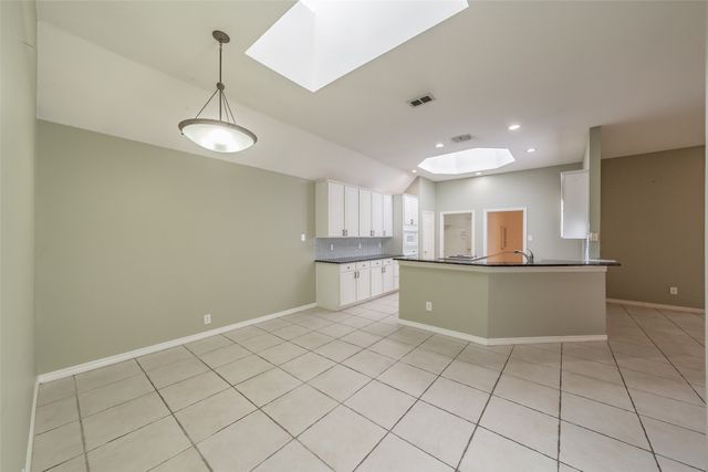 203 Arbor Park Drive, Euless, TX 76039