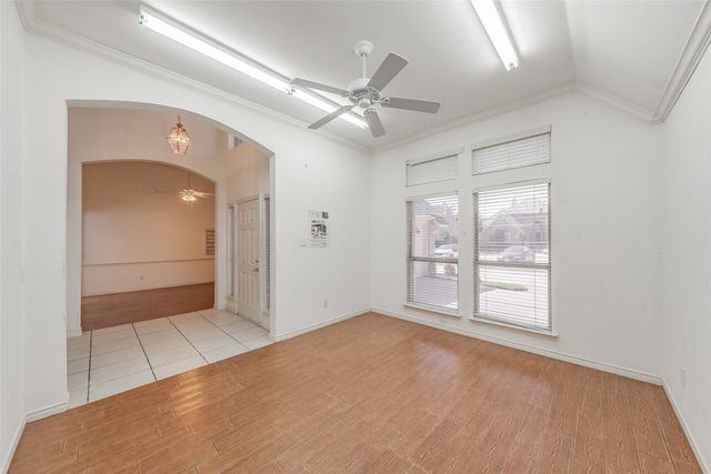 203 Arbor Park Drive, Euless, TX 76039