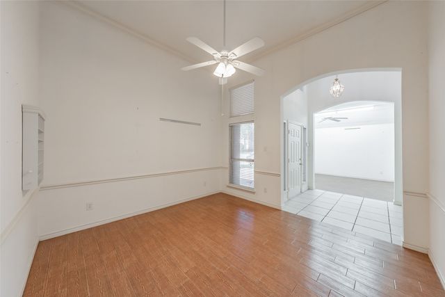 203 Arbor Park Drive, Euless, TX 76039
