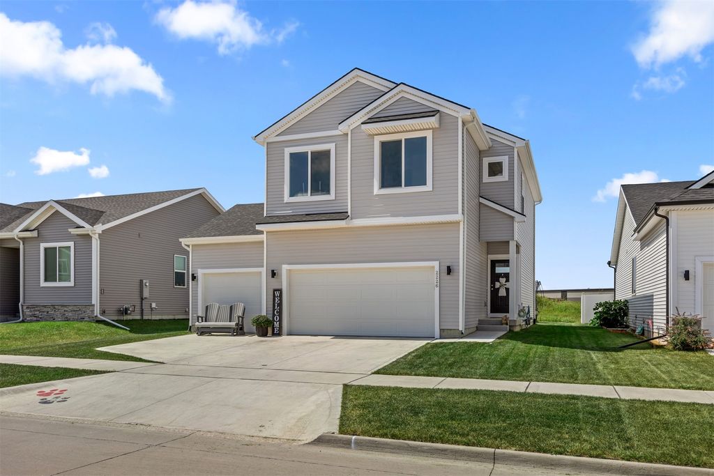 2226 Chan Drive, Adel, IA 50003