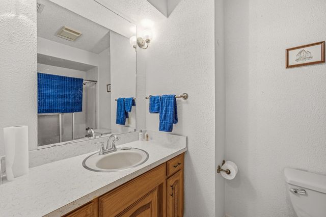 904 Spanish Trail Drive, Granbury, TX 76048