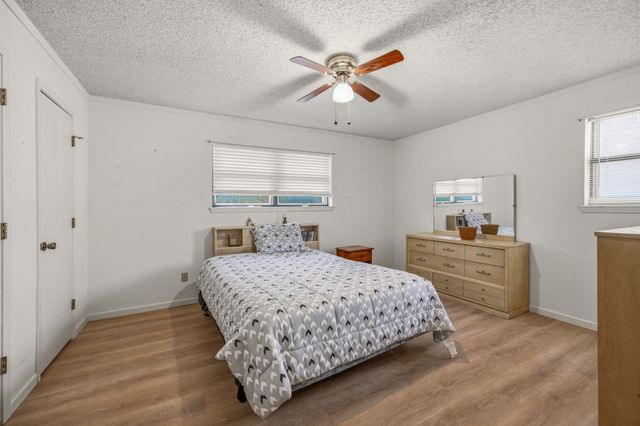904 Spanish Trail Drive, Granbury, TX 76048