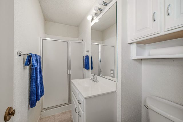 904 Spanish Trail Drive, Granbury, TX 76048