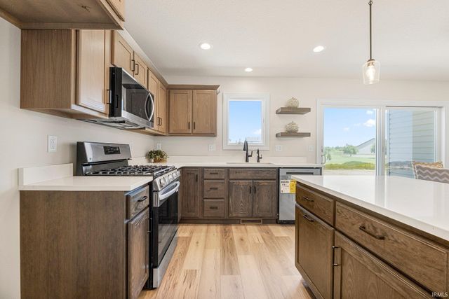 10923 Oaklynn Reserve Boulevard, Fort Wayne, IN 46835