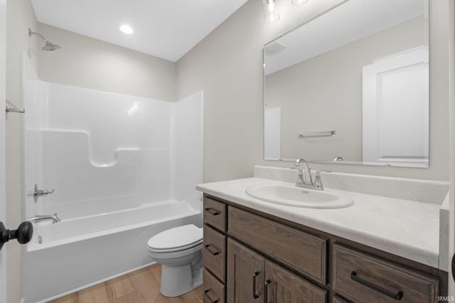 10923 Oaklynn Reserve Boulevard, Fort Wayne, IN 46835