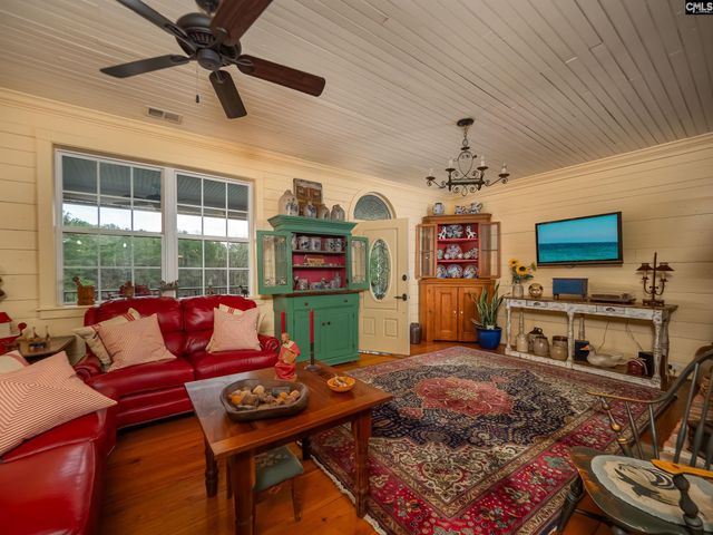220 Roddy Dairy Lane, Winnsboro, SC 29180