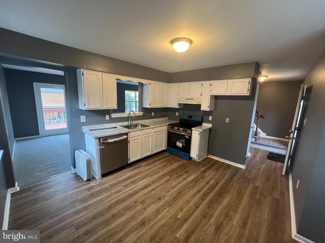 309 KENNEDY DR, Downingtown, PA 19335