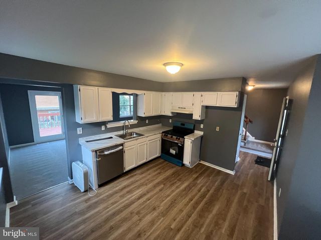309 KENNEDY DR, Downingtown, PA 19335