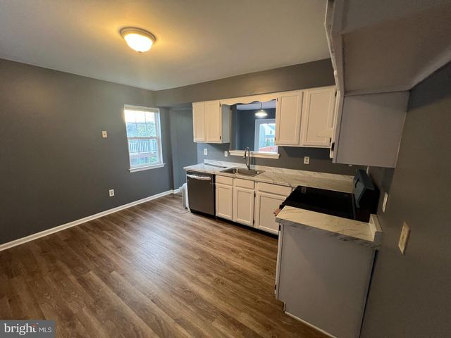 309 KENNEDY DR, Downingtown, PA 19335