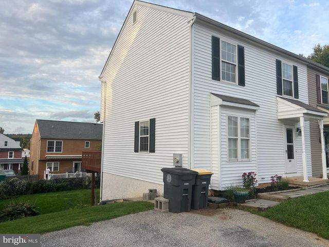 309 KENNEDY DR, Downingtown, PA 19335