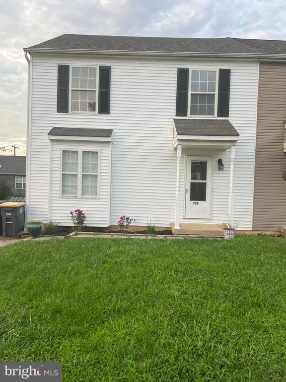 309 KENNEDY DR, Downingtown, PA 19335