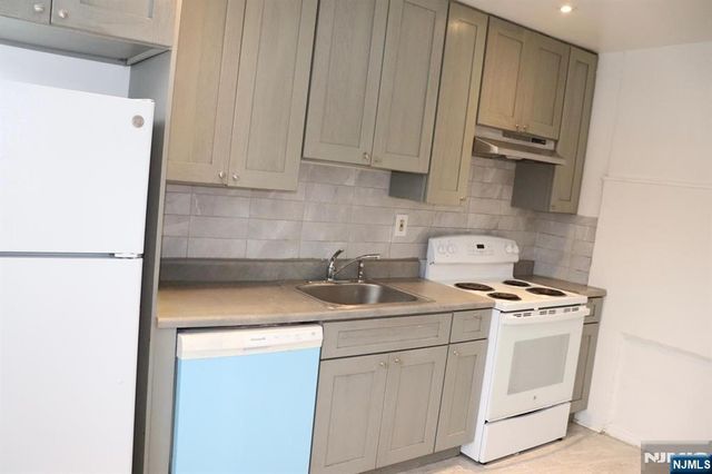 205 Clinton Street 1, East Orange, NJ 07017