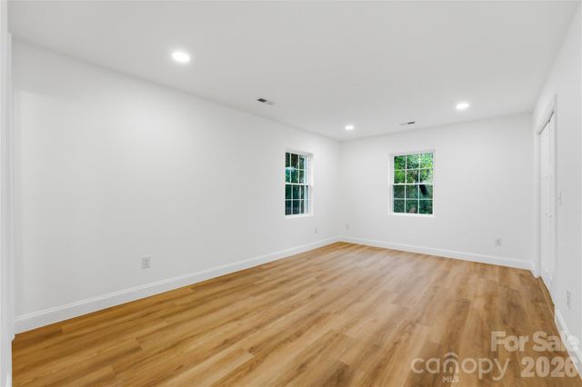 523 Biltmore Street, Mooresville, NC 28115