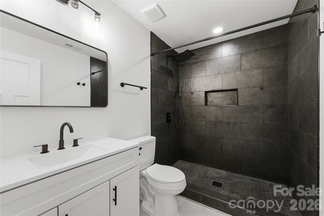 523 Biltmore Street, Mooresville, NC 28115