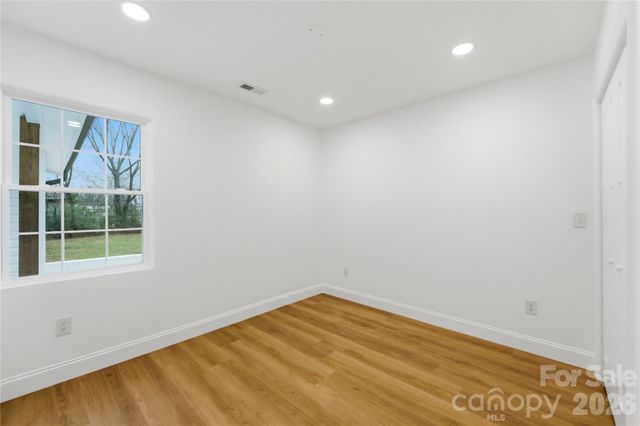 523 Biltmore Street, Mooresville, NC 28115