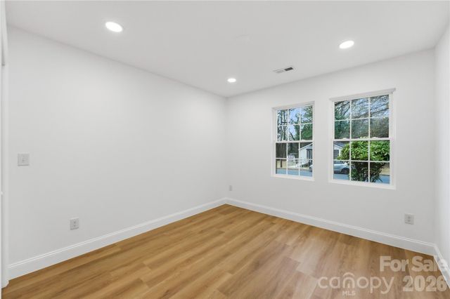 523 Biltmore Street, Mooresville, NC 28115