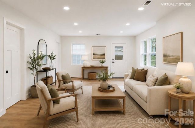 523 Biltmore Street, Mooresville, NC 28115