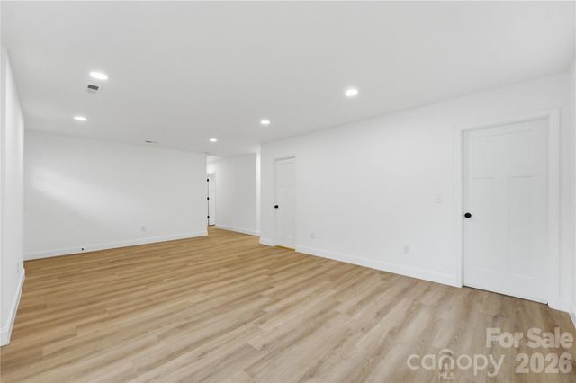 523 Biltmore Street, Mooresville, NC 28115