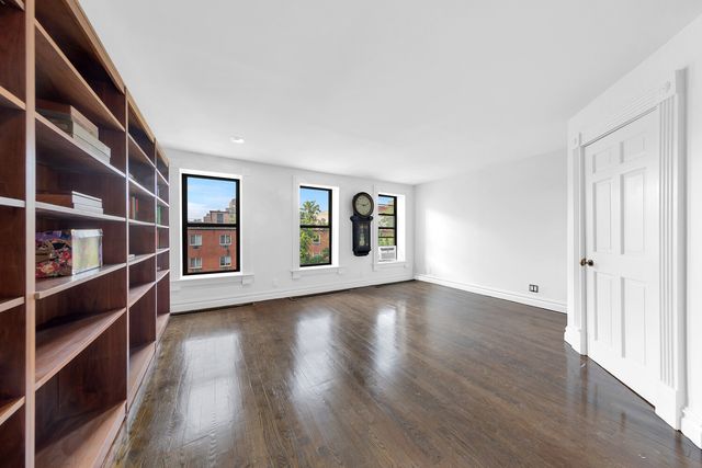 318 E 120TH Street, New York City, NY 10035