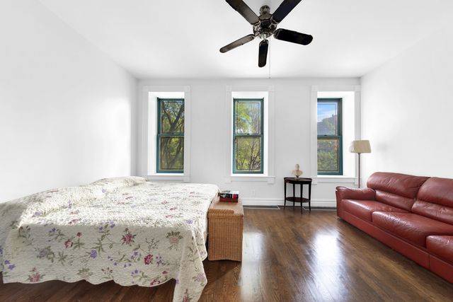 318 E 120TH Street, New York City, NY 10035