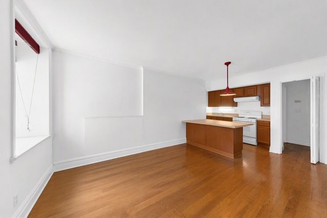 318 E 120TH Street, New York City, NY 10035