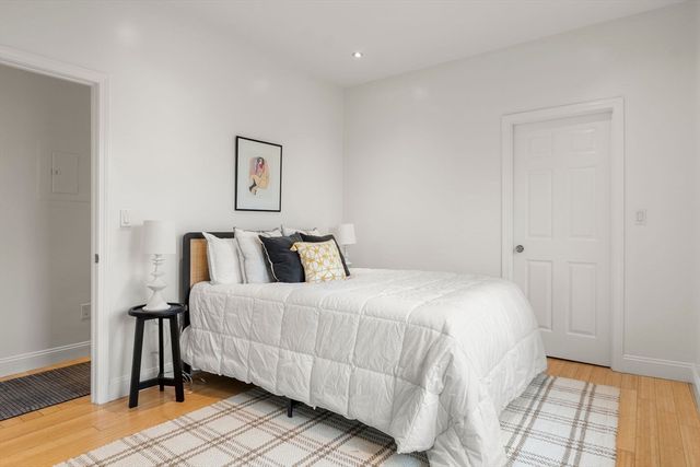 178 Hyde Park Ave 3, Boston, MA 02130