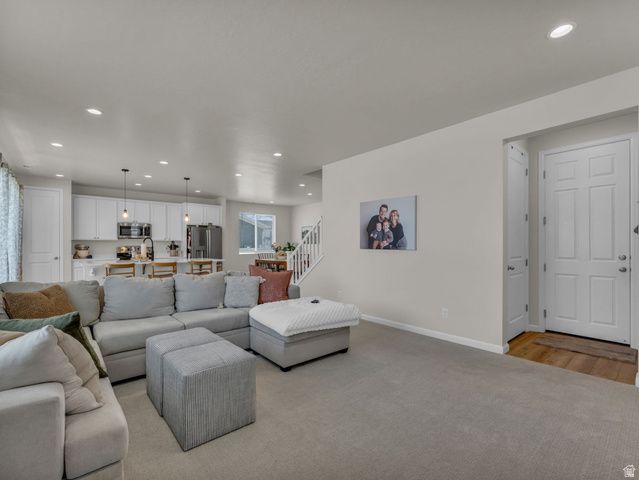 6352 N CANTER DR, Stansbury Park, UT 84074