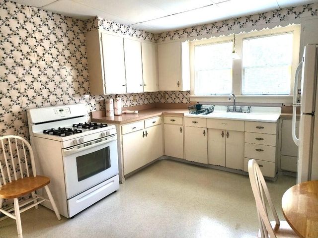 287 E Dibble Street, Marcellus, MI 49067